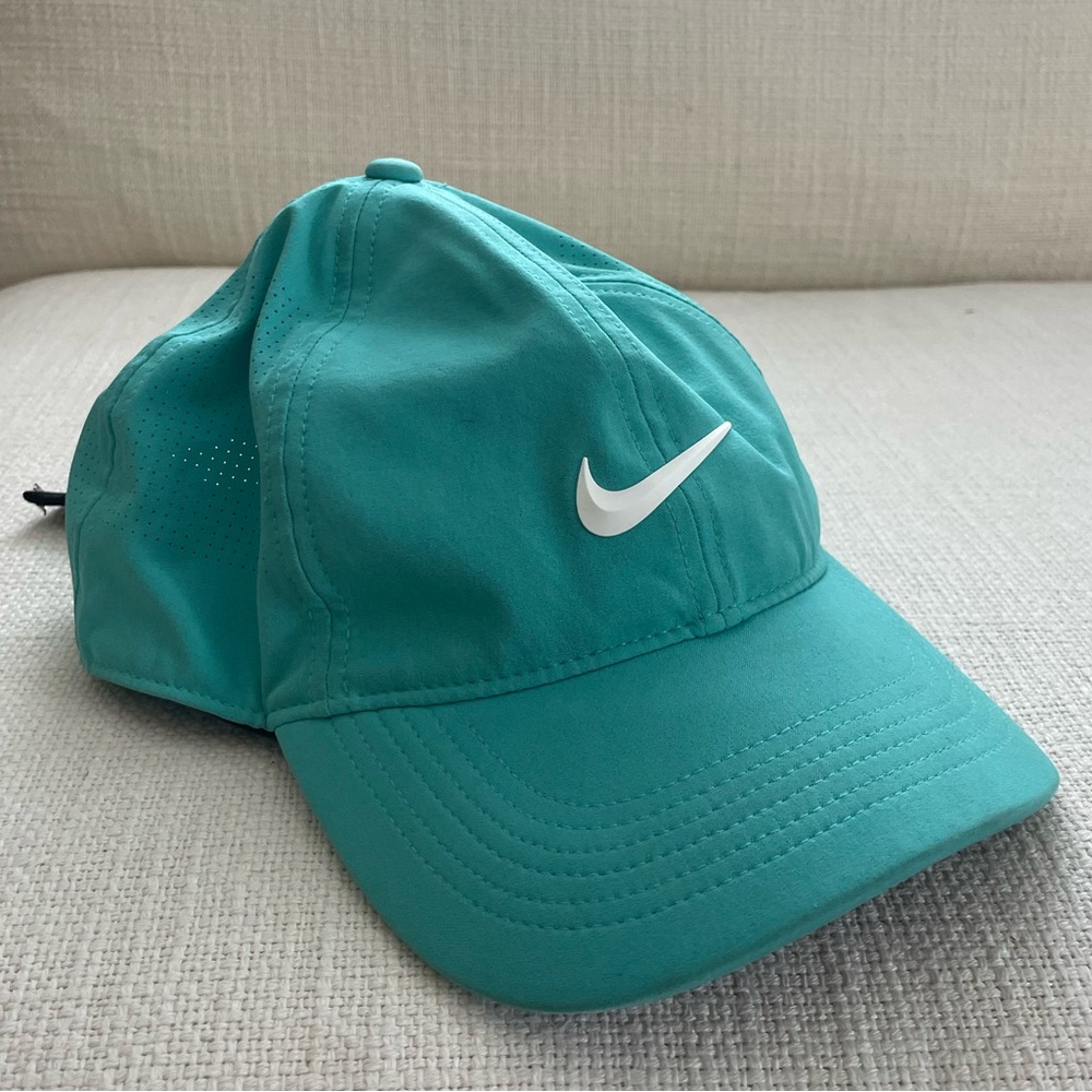 Nike Womens Dri-FIT ADV Aerobill Heritage86 Golf Hat - Picture 1 of 6